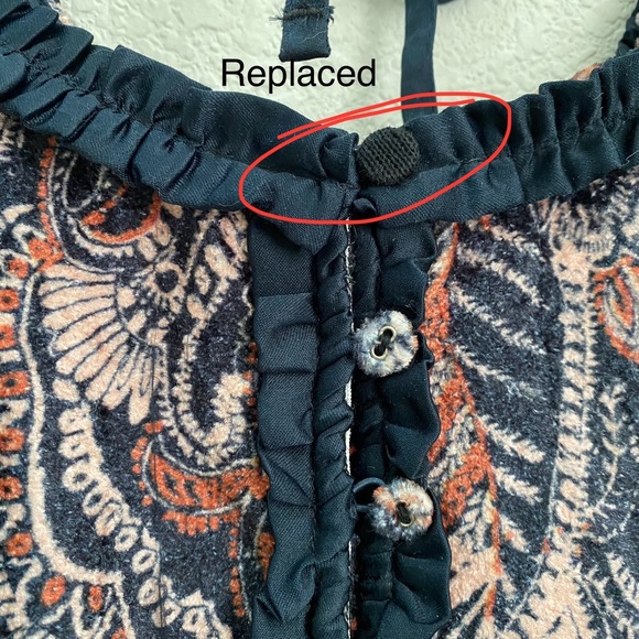 FREE PEOPLE Dare Me Tie Back Velvet Blouse Long Sleeve in Black Combo Size M - Picture 10 of 16